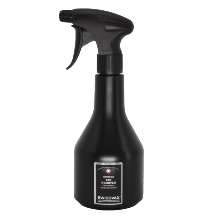 Odstraňovač dehtů na motocyklu